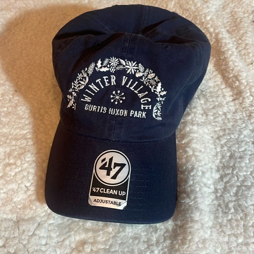 47 winter village Curtis Huxon park hat